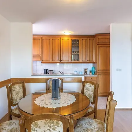 Mikulic Apartman *