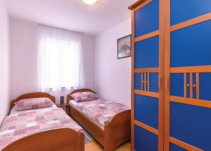 Mikulic Apartment