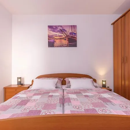 Apartment Mikulic